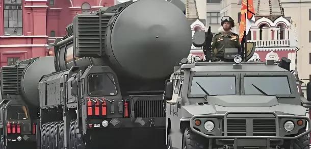 坚决支持高志凯教授!当说出“中国有能力摧毁美国“时，美媒记者脸上显出不悦，然而他