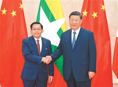 习近平会见缅甸代总统敏昂莱