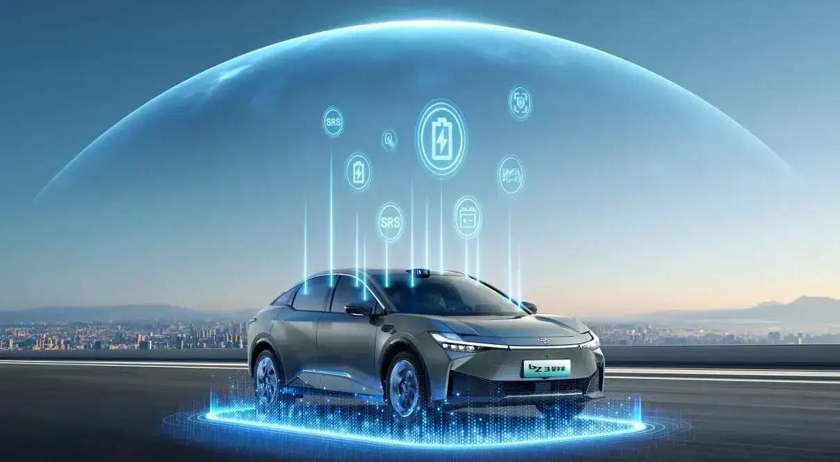 赤裸裸现实!电车30万:使用10年，电费1万，卖1.6万;油车30万:使用1