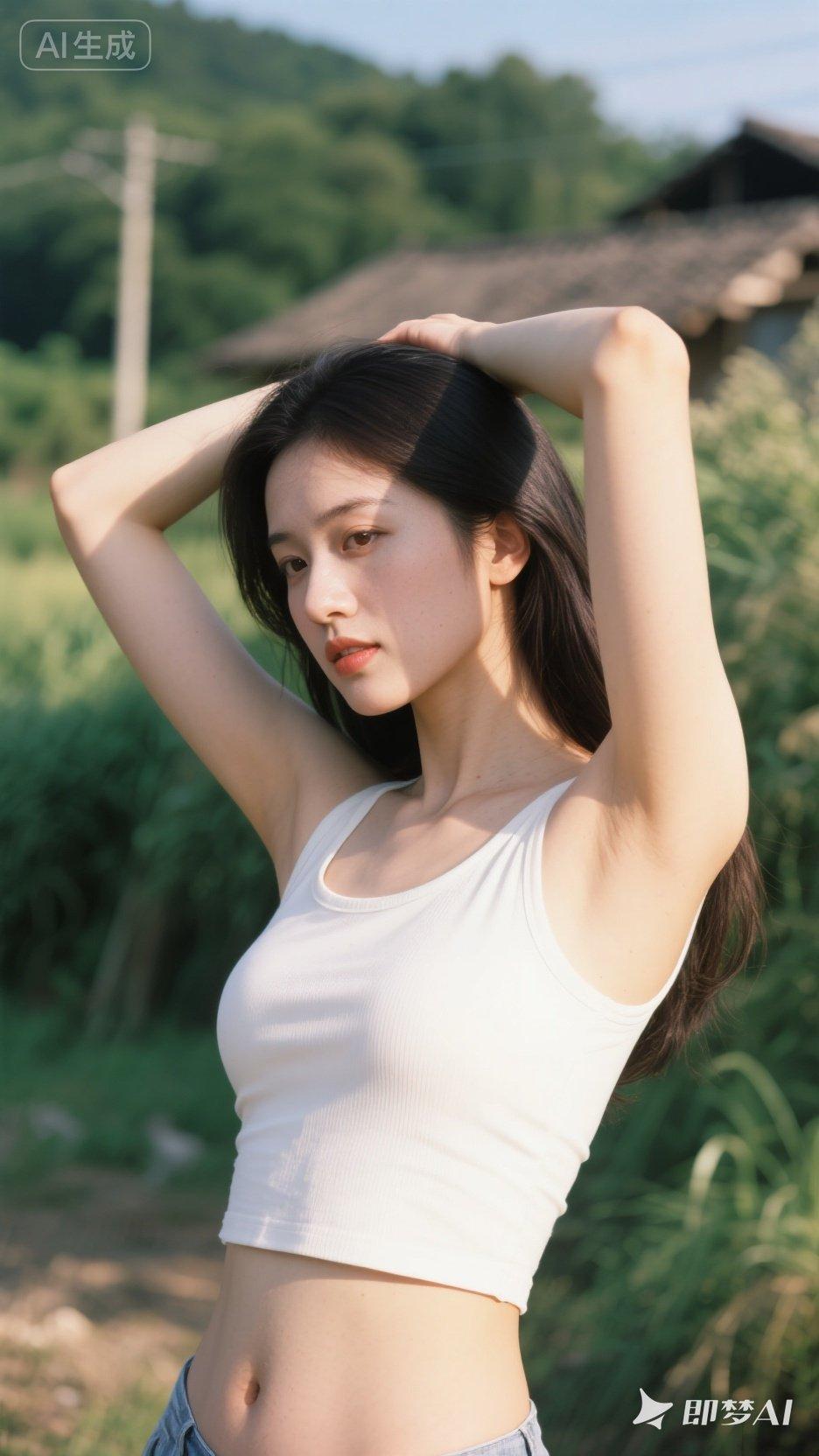 夏日清新少女，自然风光中的甜美瞬间。