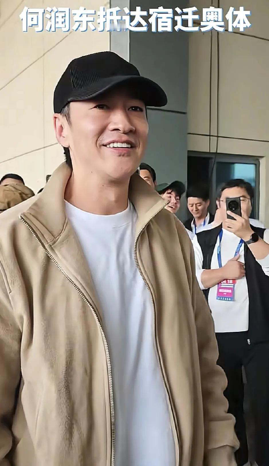 杜淳李晨和杨颖作为明星股东。怎么也想不到，《逐玉》花了两个亿，捧红的不是张凌赫