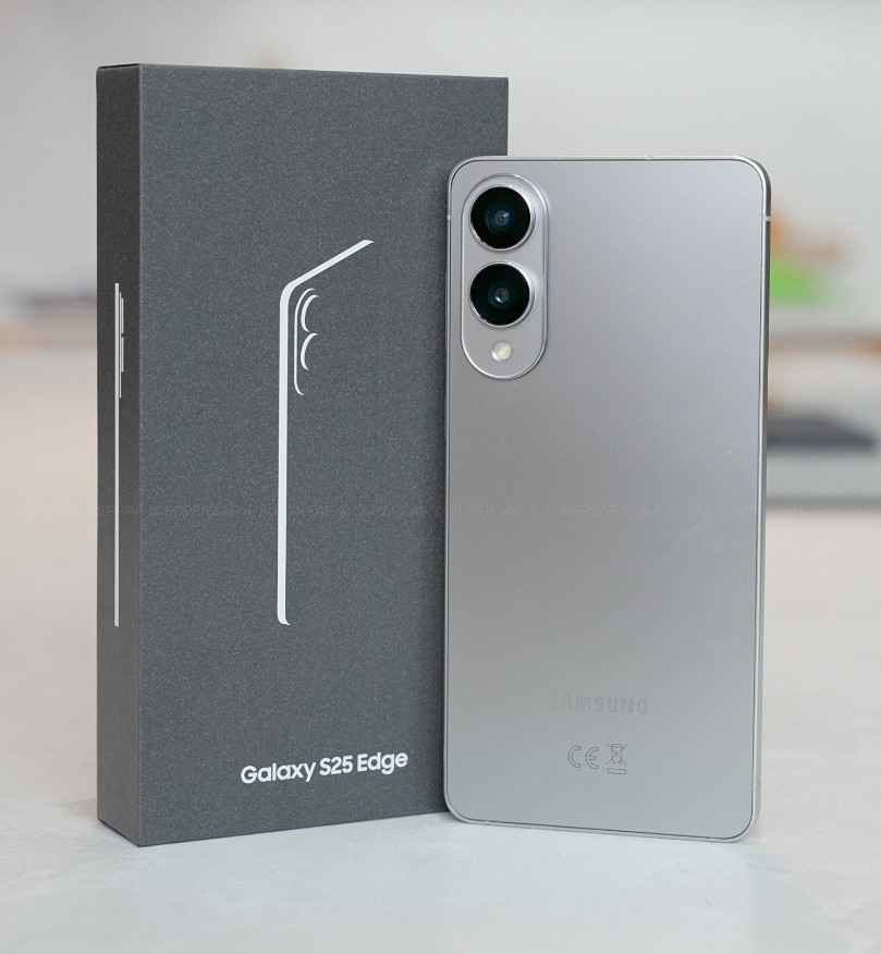 刚发布的三星S25Edge终于赢了苹果，比iPhone16ProMax薄