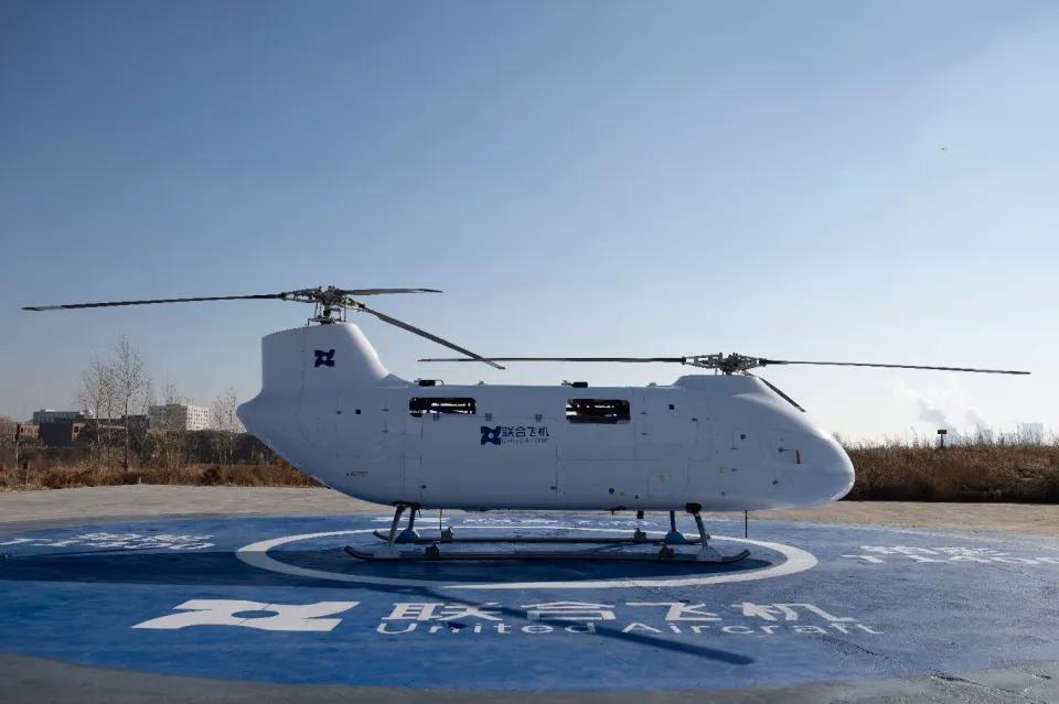 中国支奴干上天：柏鹰T-1400首飞成功10月30日，中国联合飞机集团旗下的