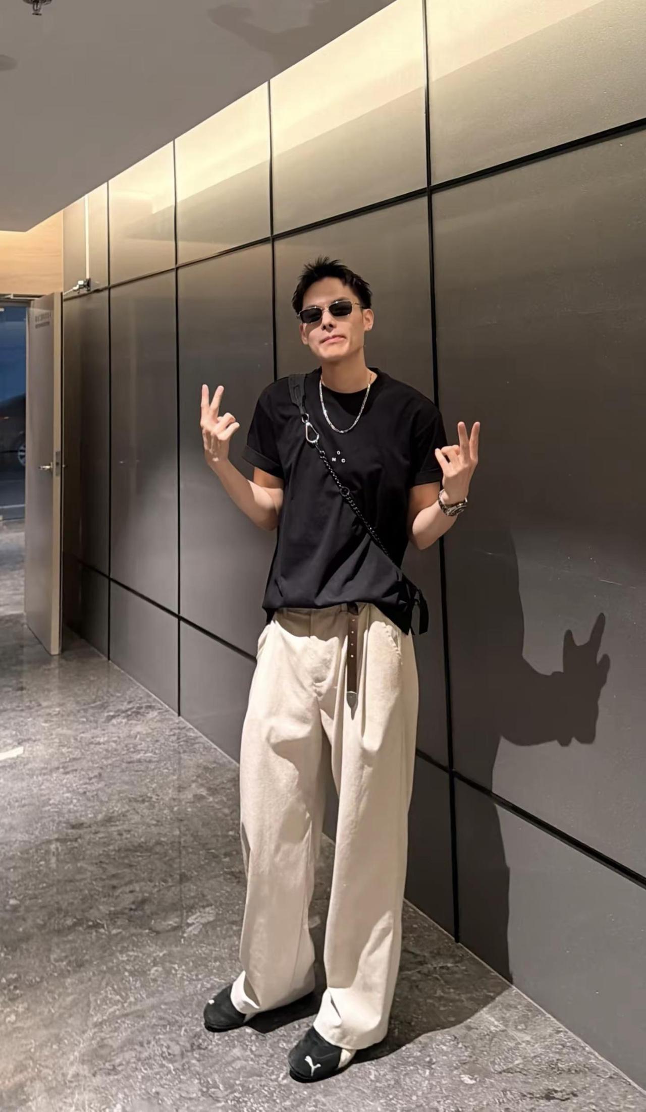 哪来那么多forever，有一瞬间moment就够了闭目入神郑中基男生随性风
