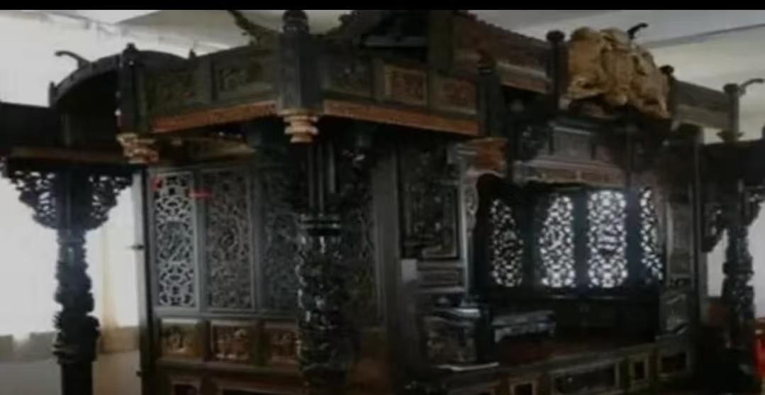 “给我5个亿，我就上交！”1993年福建一男子花了2000万元珍藏了一张皇帝所睡