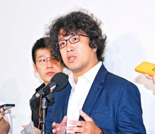 “顽固”台独分子沈伯洋现身荷兰，叫嚣中国立案侦查无用，沈伯洋态度很嚣张！11月