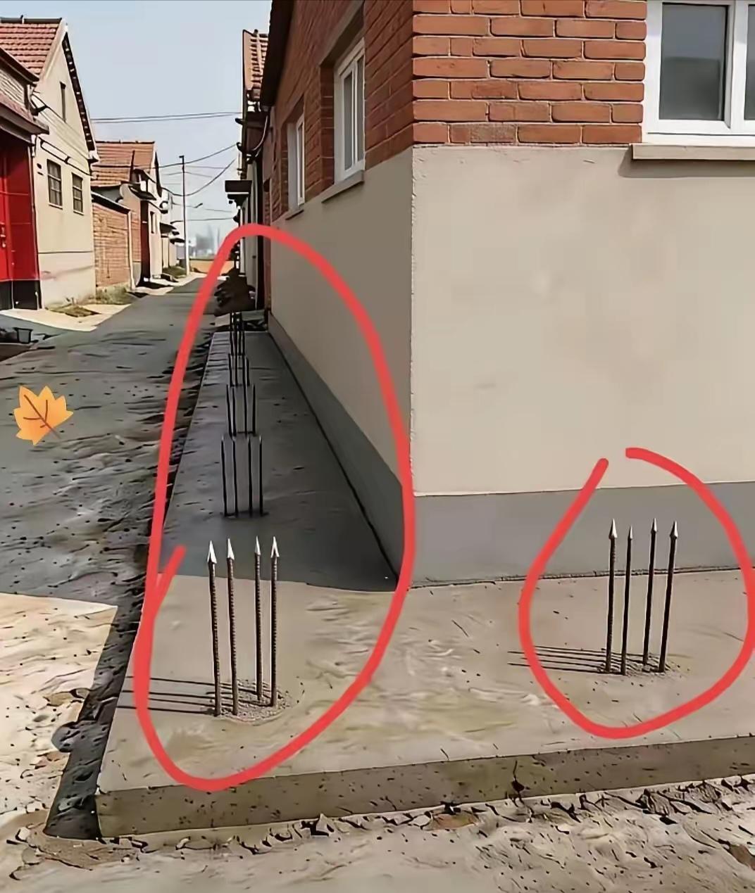 村里这户人家把房子建成了村里最大的一栋房子！家里只有老人一个人住，为了不让人靠近