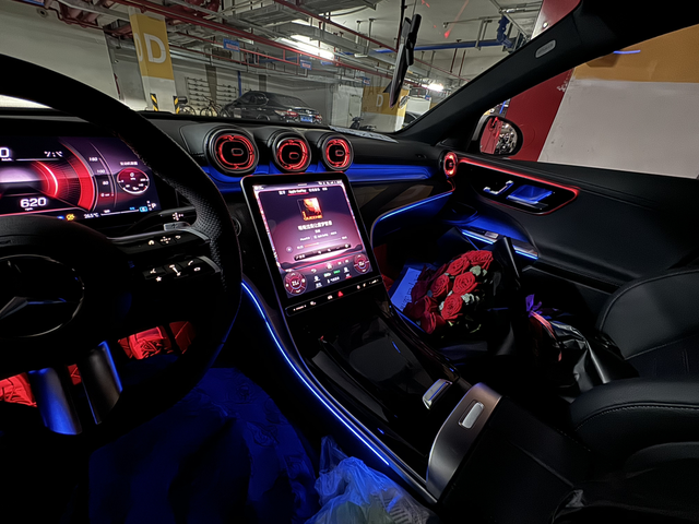 奔驰C260L提车首驾初体验终于在本命年半实现了自己的dreamcar，为什