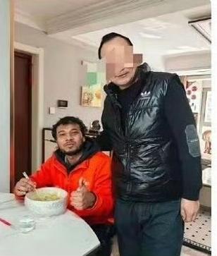 现在洗抽烟机都没有国人干了吗？有老两口过年找家政，结果来一个孟加拉国留学生，说是