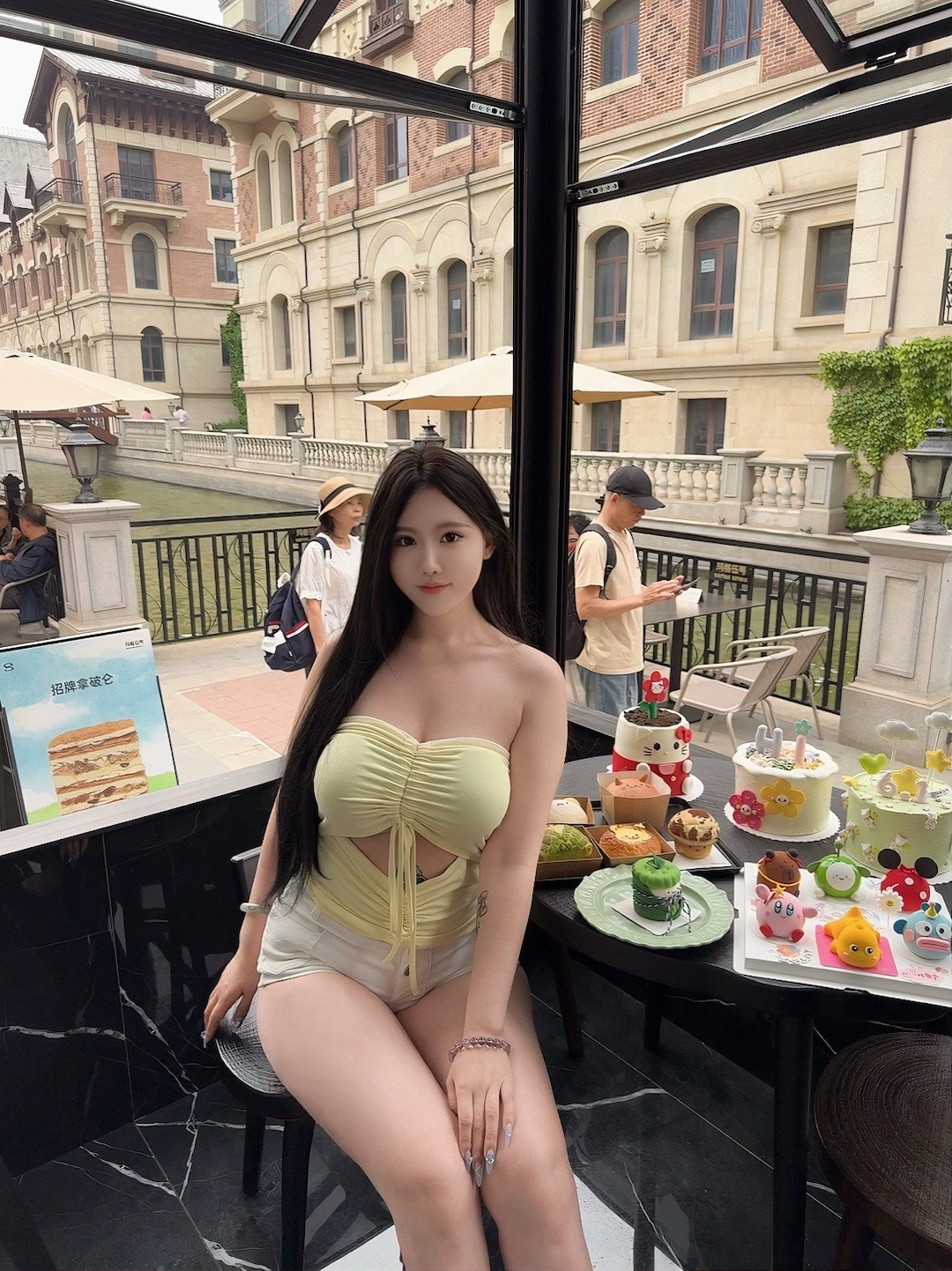 这一次我不会再问我们是什么关系，看时间把我们推向哪里，那就去哪里。​​​