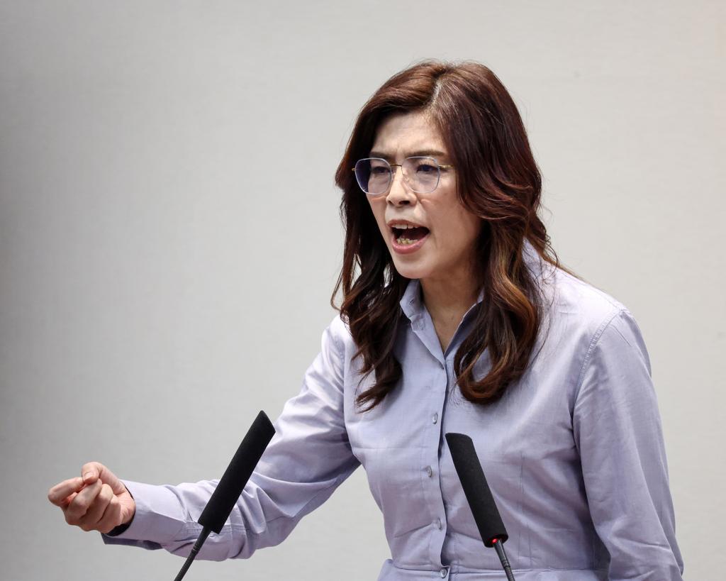 郑丽文戳到赖清德和美日的痛处国民党主席郑丽文21日出席新竹市妇女菁英领袖成长