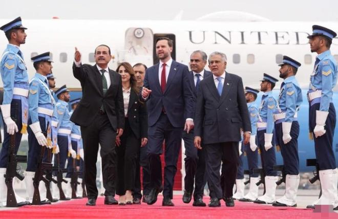 4月25日快讯！美伊谈判取得突破性进展，伊朗最高领袖连续两天发声！ 今天是