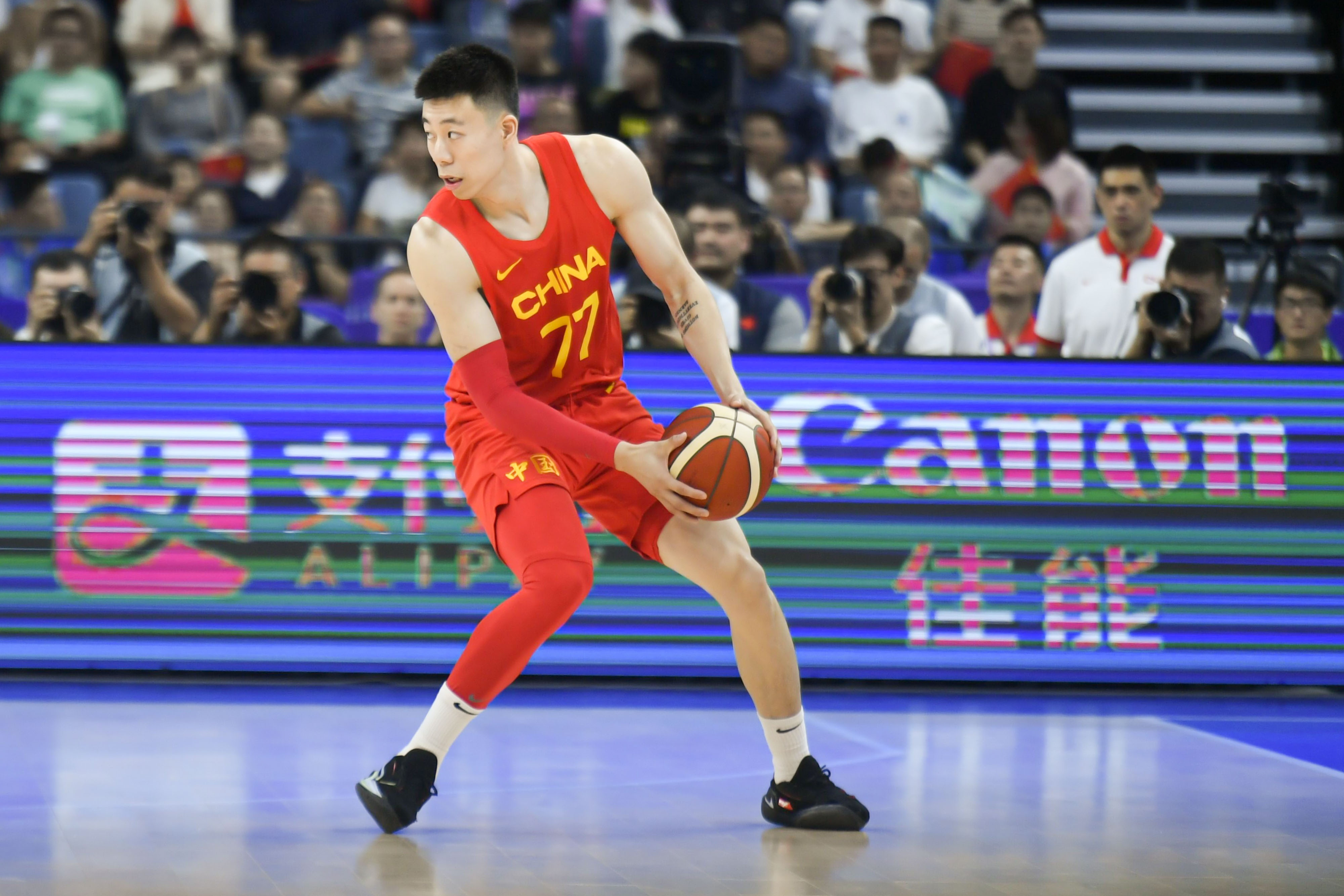 苏群: 相信中国下场对韩国能赢 CBA适应单节10分钟比赛是多么重要