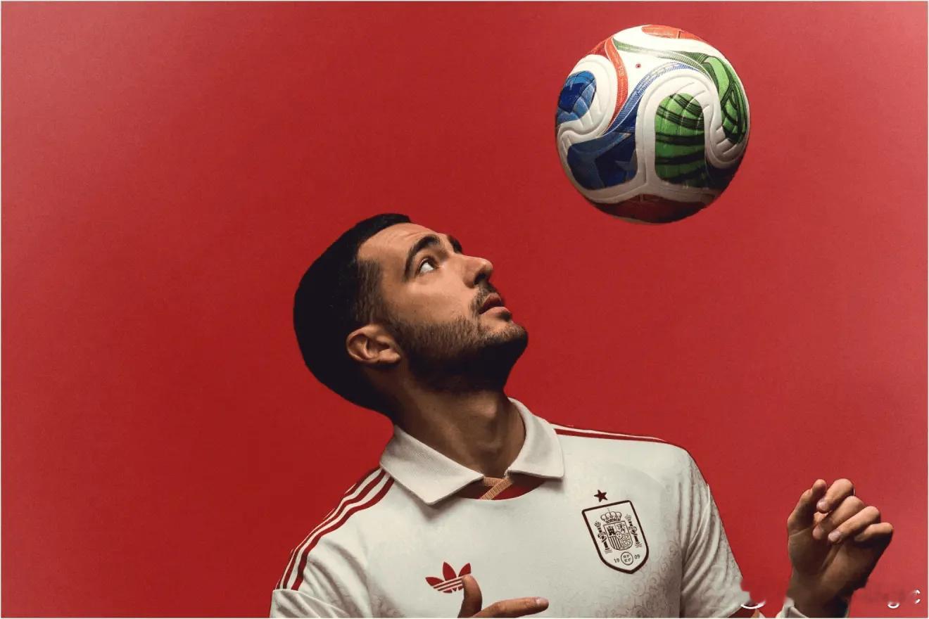 阿森纳内部、西班牙足协及相关人士均认为，梅里诺是康复方面的理想人选。此前他因右脚