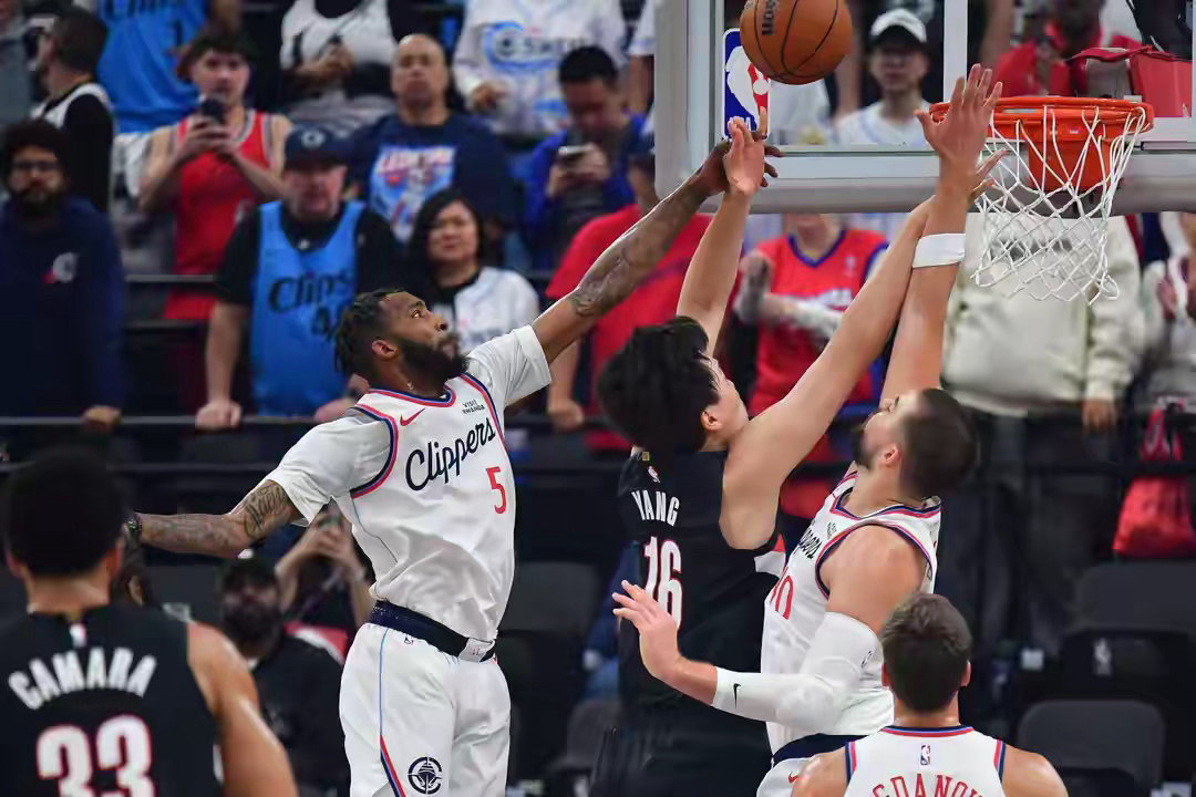 第八第九直接对话！斯普利特：下场打快船是本赛季最重要的比赛NBA篮球3月30日