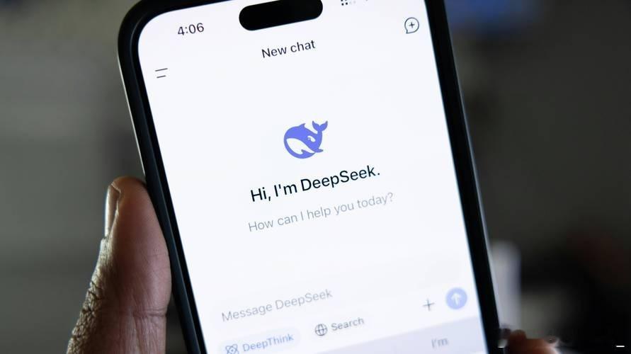 DeepSeek第二轮融资从500亿加到约1000亿元，投前估值约5000亿元，