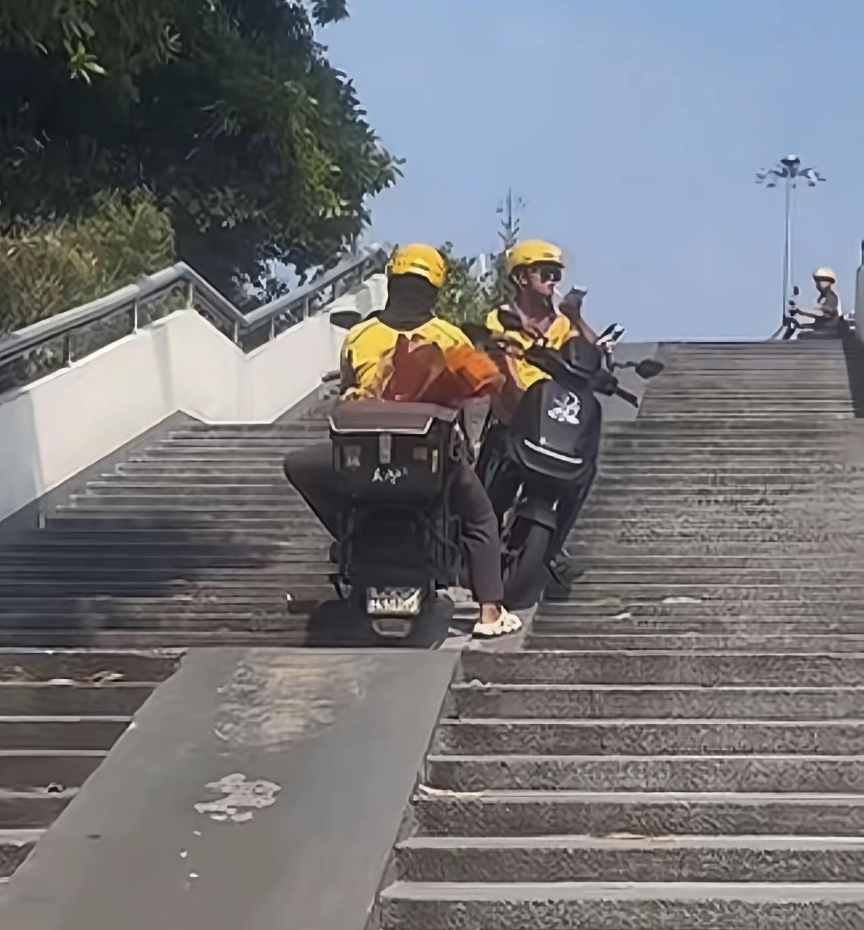 互相一个侧身，也不至于等了五百年。