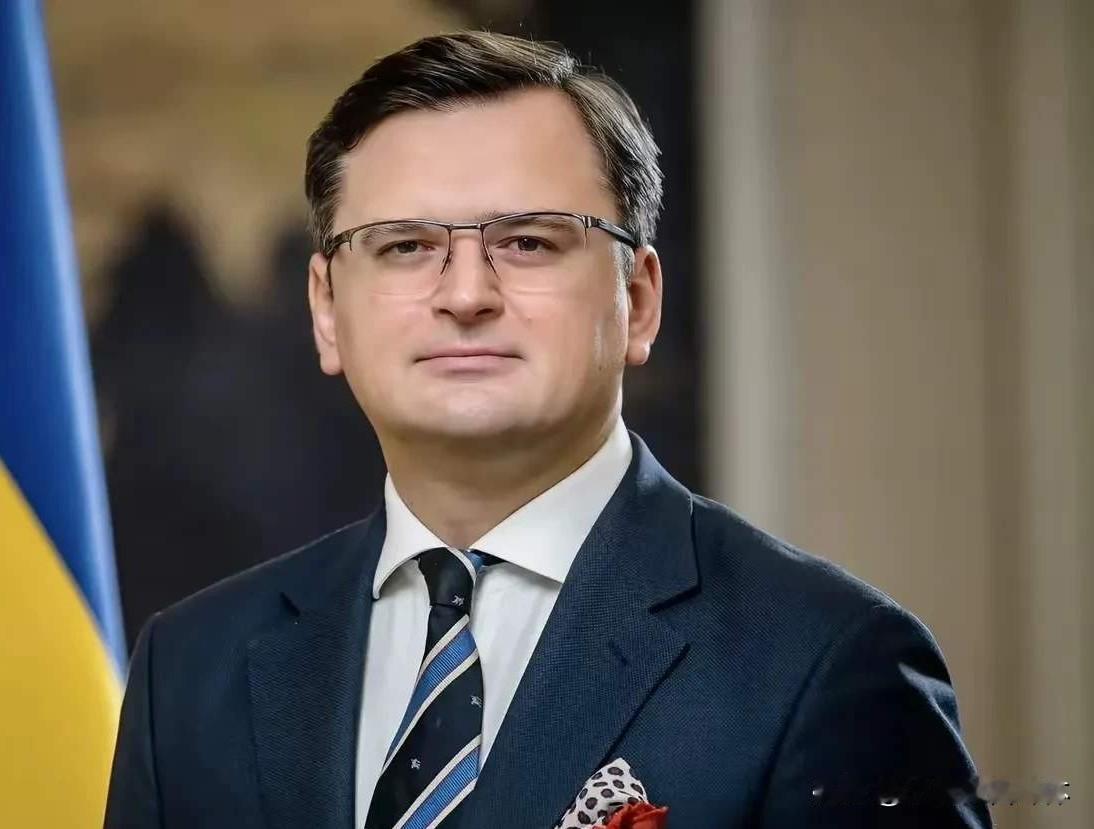 乌克兰前外长库列巴:不会参军服役。当外长的时候他可不是这么说的。12月8日，