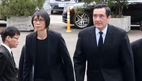 台媒体人王浅秋今（22日）在脸书发文表示，这不是我认识的马英九，看到马英九基金会