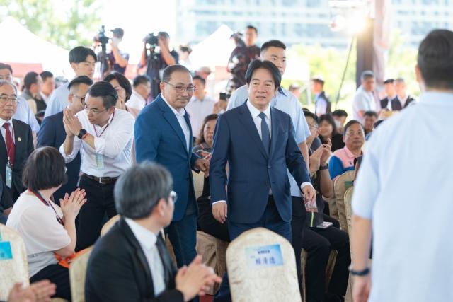 侯友宜有没力挺李四川？扁系智库针对新北市长民调显示，中国国民党参选人李四川与民