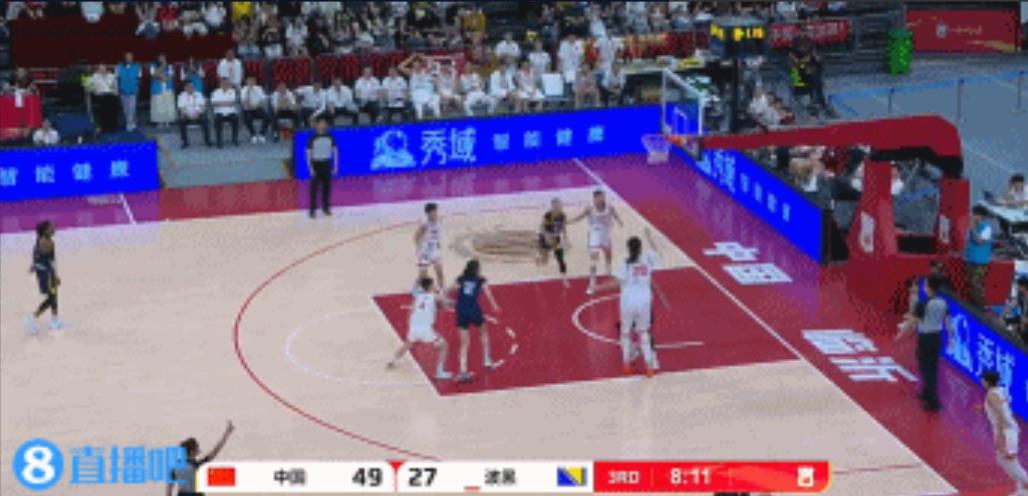 张子宇站帽抢断，把优势绝对化，她改变了篮球形态，不仅仅是双刃剑那么简单张子宇