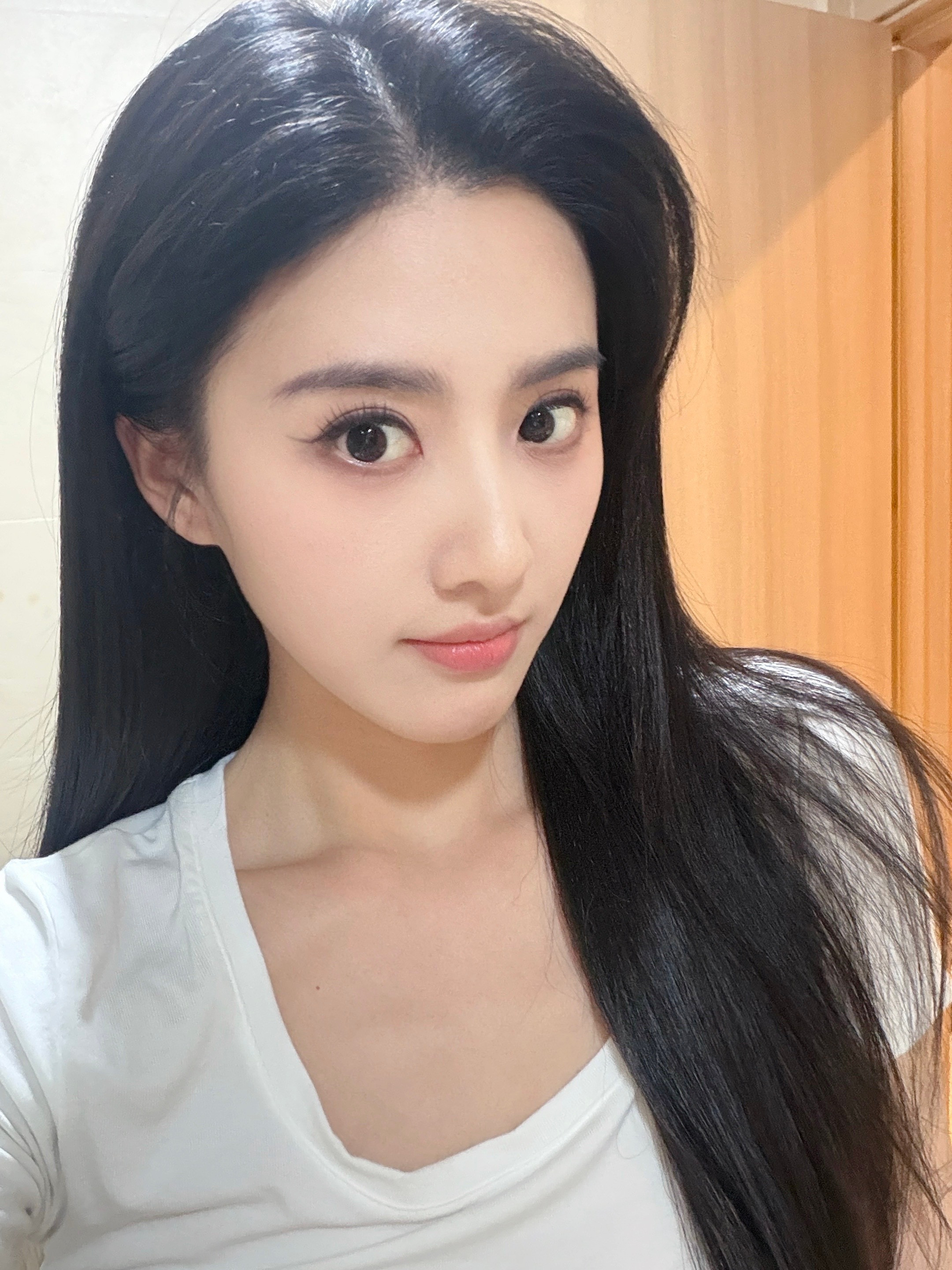 对方向你发出了四张自拍🤳