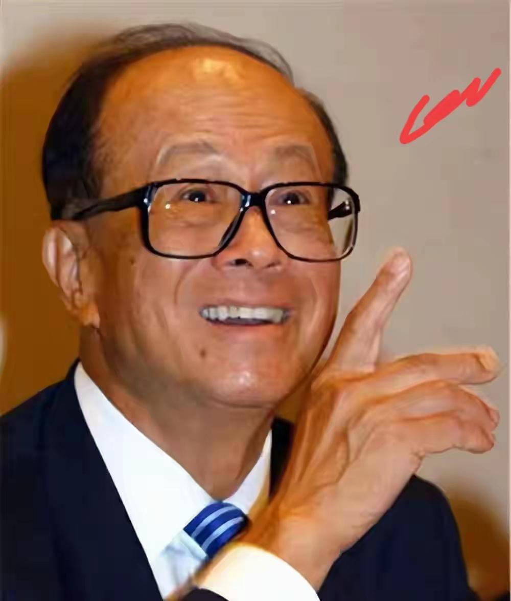 李嘉诚再出大招！屈臣氏双地上市冲刺300亿美元估值，传统零售巨头如何突围？