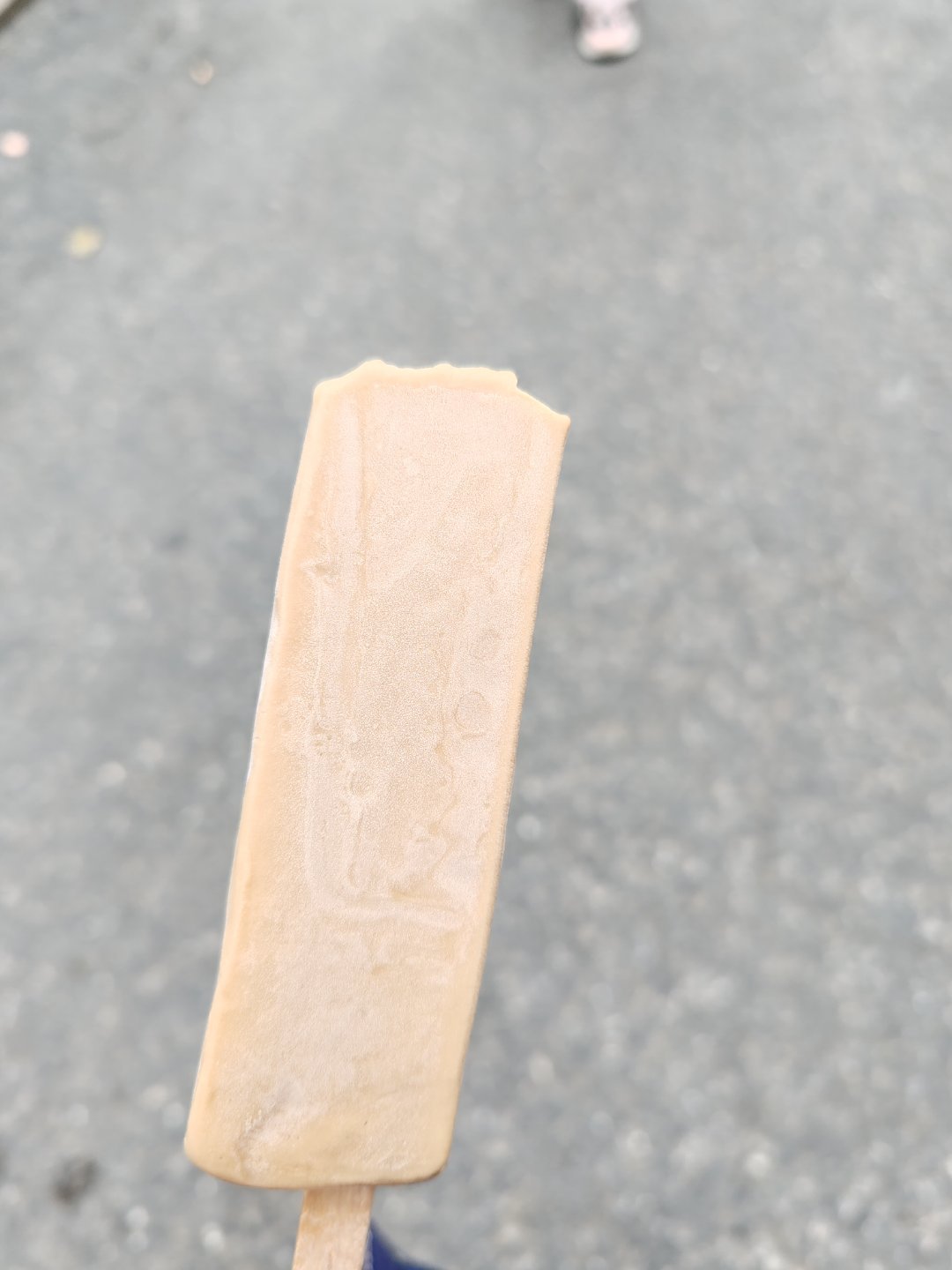 头都忙的疼，出来吃个珍珠奶茶冰棒，歇一歇吧～～