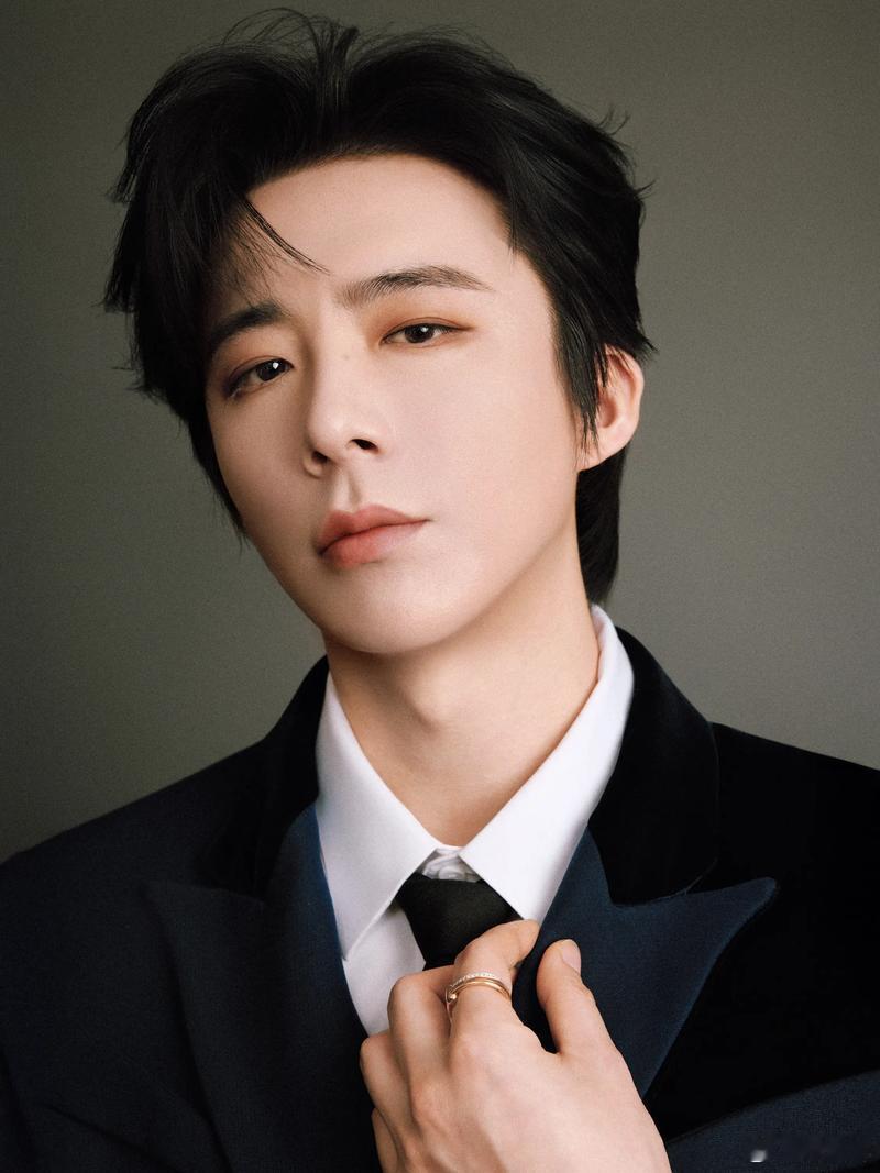 刘宇宁腊八给大家拜个早早早年刘宇宁一场直播上十八般才艺刘宇宁腊八节刘宇宁直播太