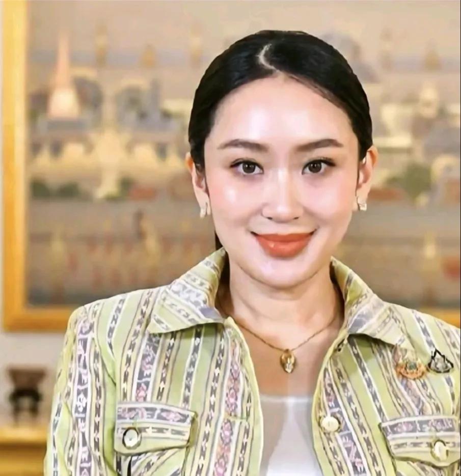 佩通坦不愧是铁娘子，态度强硬明了：8月4日，她向法院正式提交了录音门书面申辩材料