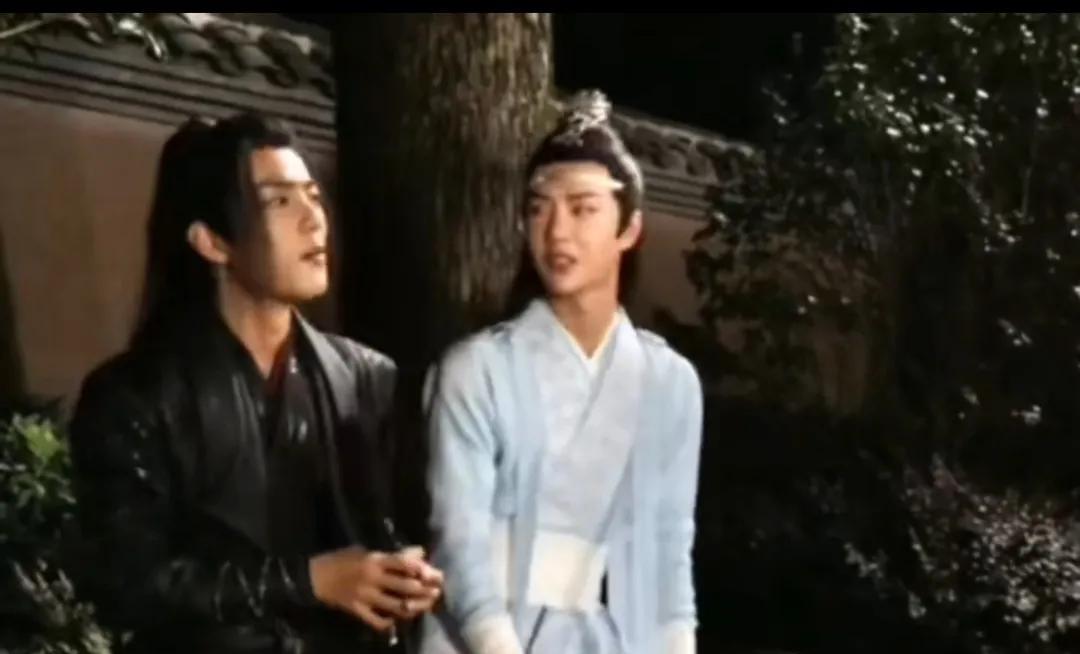 我开始有点理解肖战了！业务能力那叫一个绝，挑不出毛病。可偏偏有个“硬伤”——和女