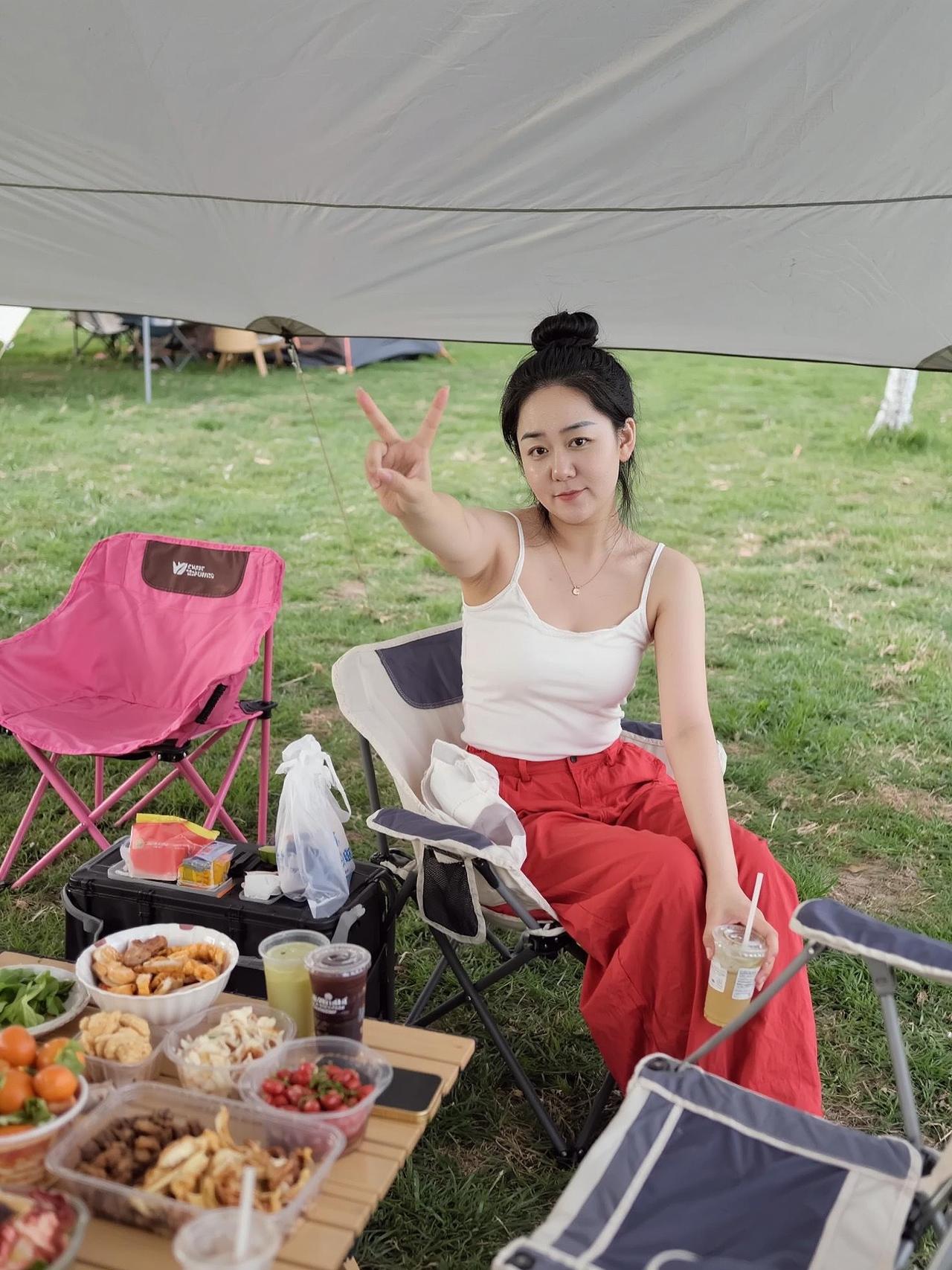 露营治愈松弛感夏日露营ootd