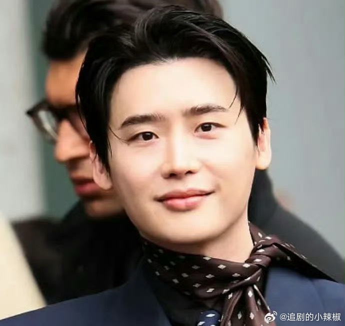 iu啊，不行咱就分吧这感觉配不上啊