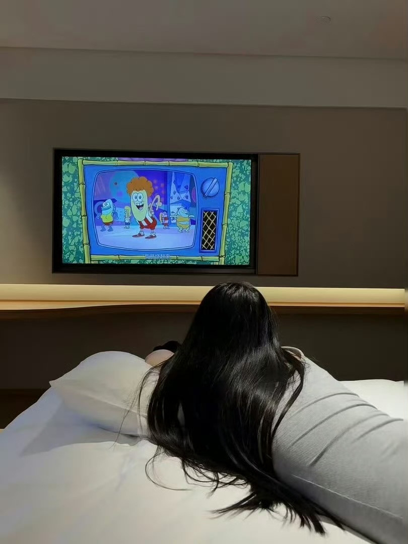 异地恋忽冷忽热的，好心烦呢