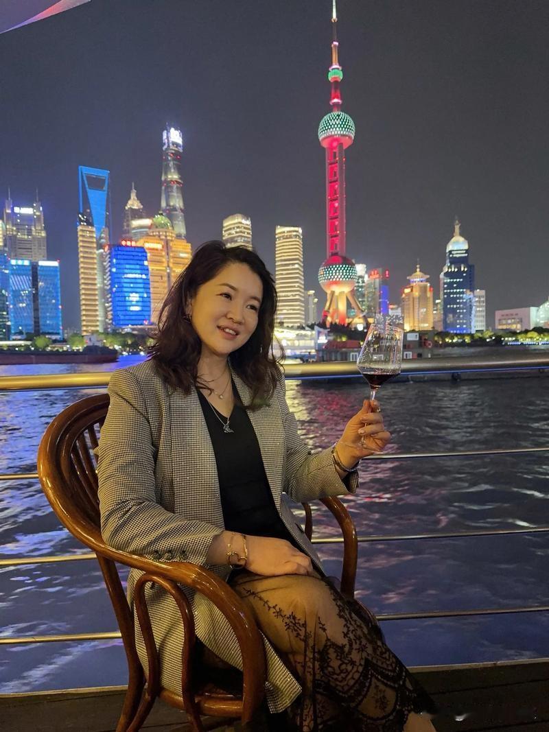 上海90万大龄单身女性：月薪几万至十几万、房车自备，却唯独缺了婚姻都说一线