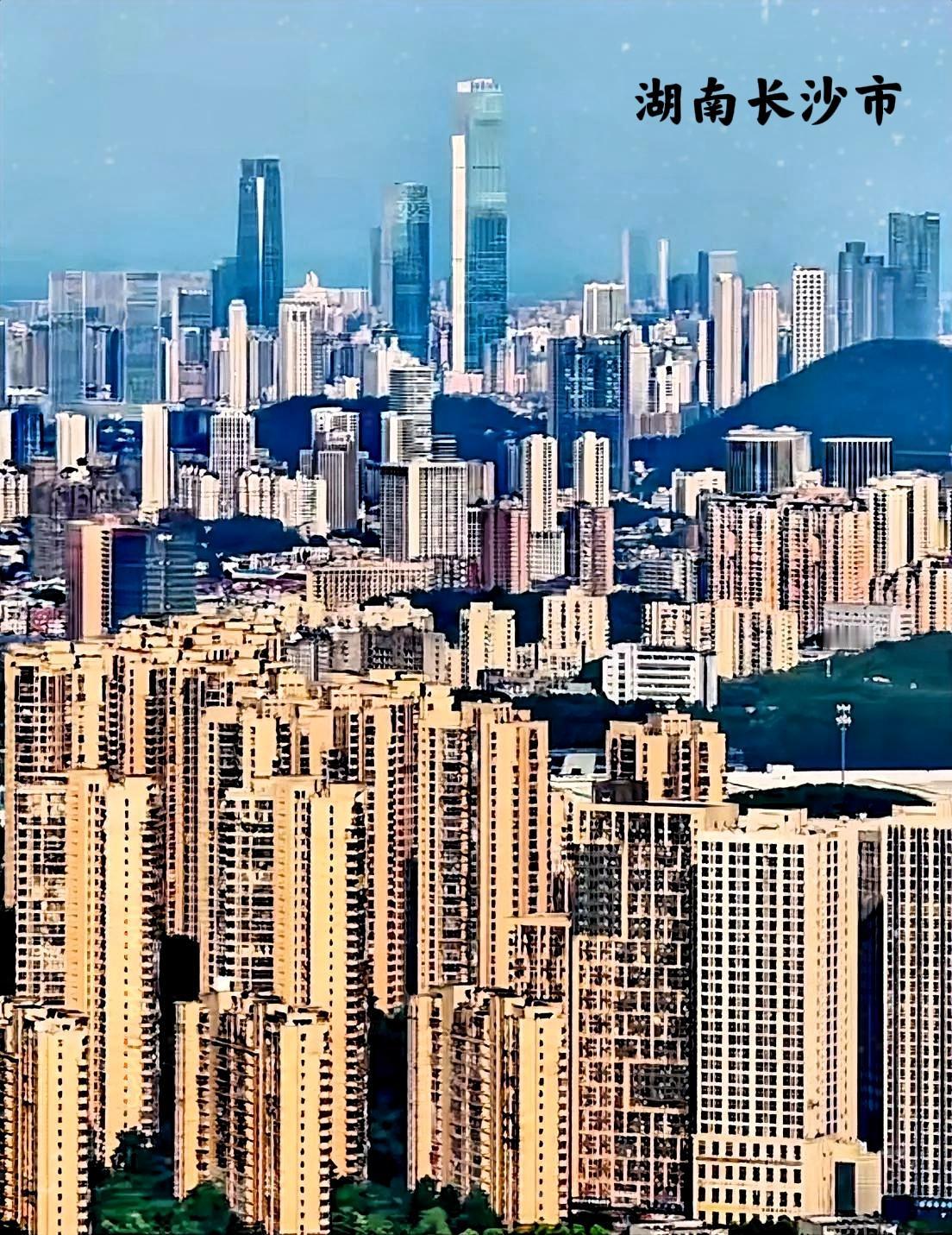 大家说说看，从这个角度看长沙市区的城市建设，是不是有一种很高档气派的样子？说实话