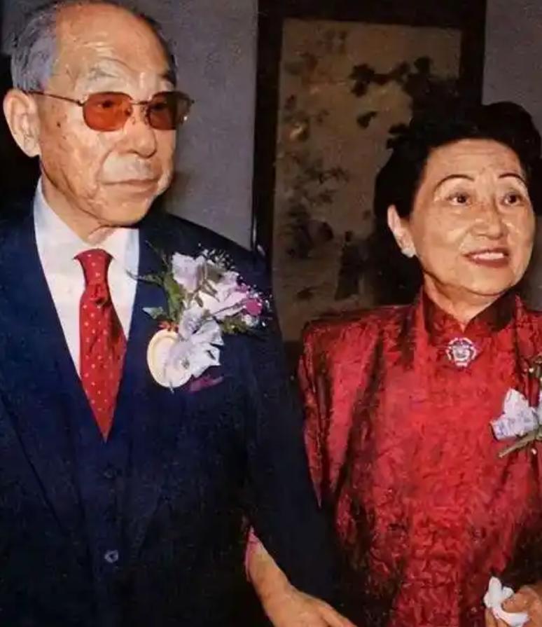 2001年，张学良101岁去世，病重弥留之际，他说了一句令人震惊的实话：“其实当