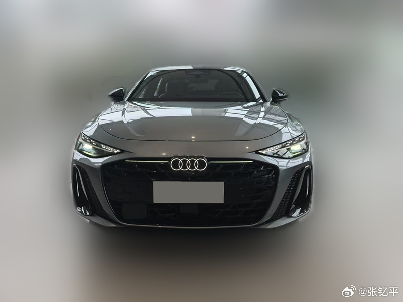 全新奥迪A6L销售反馈：1，老款内部代号C8，2.0T四款配置，3.0T两款配置