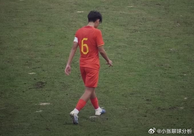U17国足助教：潘朝伟不是关系户！他类似日本球员踢球聪明很合理U17亚洲杯决赛