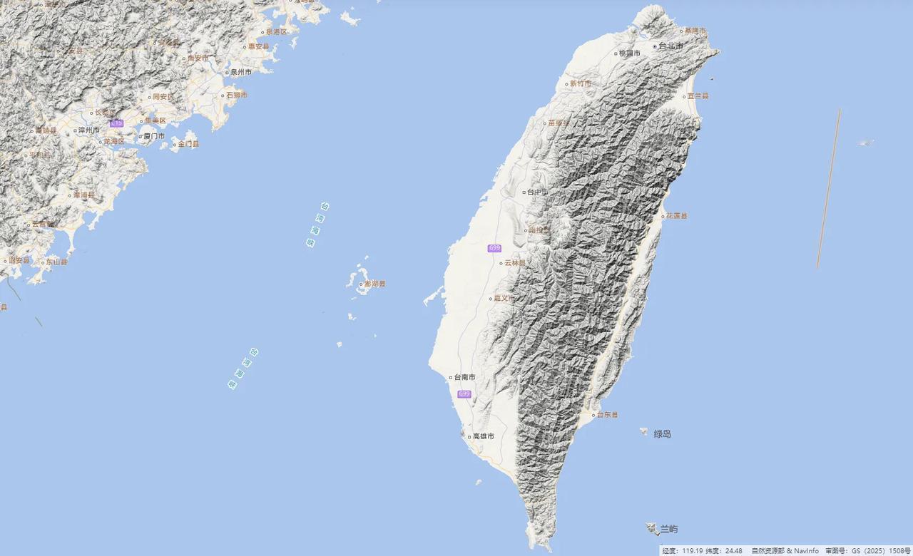 中国第一大岛屿台湾岛的海岸线很短，只有大约1120公里，反而是旁边的弹丸之地——