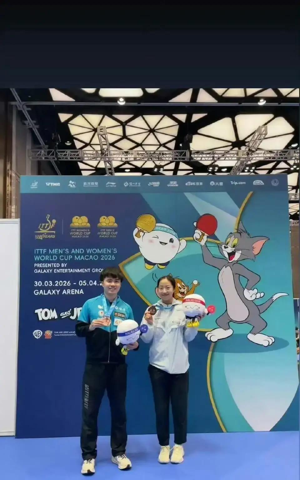 乒乓圈炸锅！申裕斌晒和林昀儒铜牌合照喊哥哥网友狂喊组混双刚结束的国际乒乓球赛