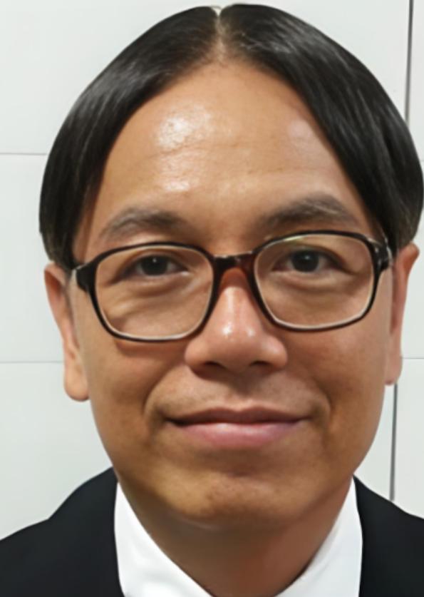 港圈有个不成文的规矩，老一辈艺人走了，后事几乎都交给同一个人。吴孟达走了，是他。