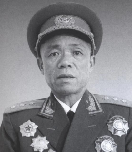 韩先楚其实是志愿军副司令中最不适合当副司令的人选，因为在抗美援朝的五次战役中，韩