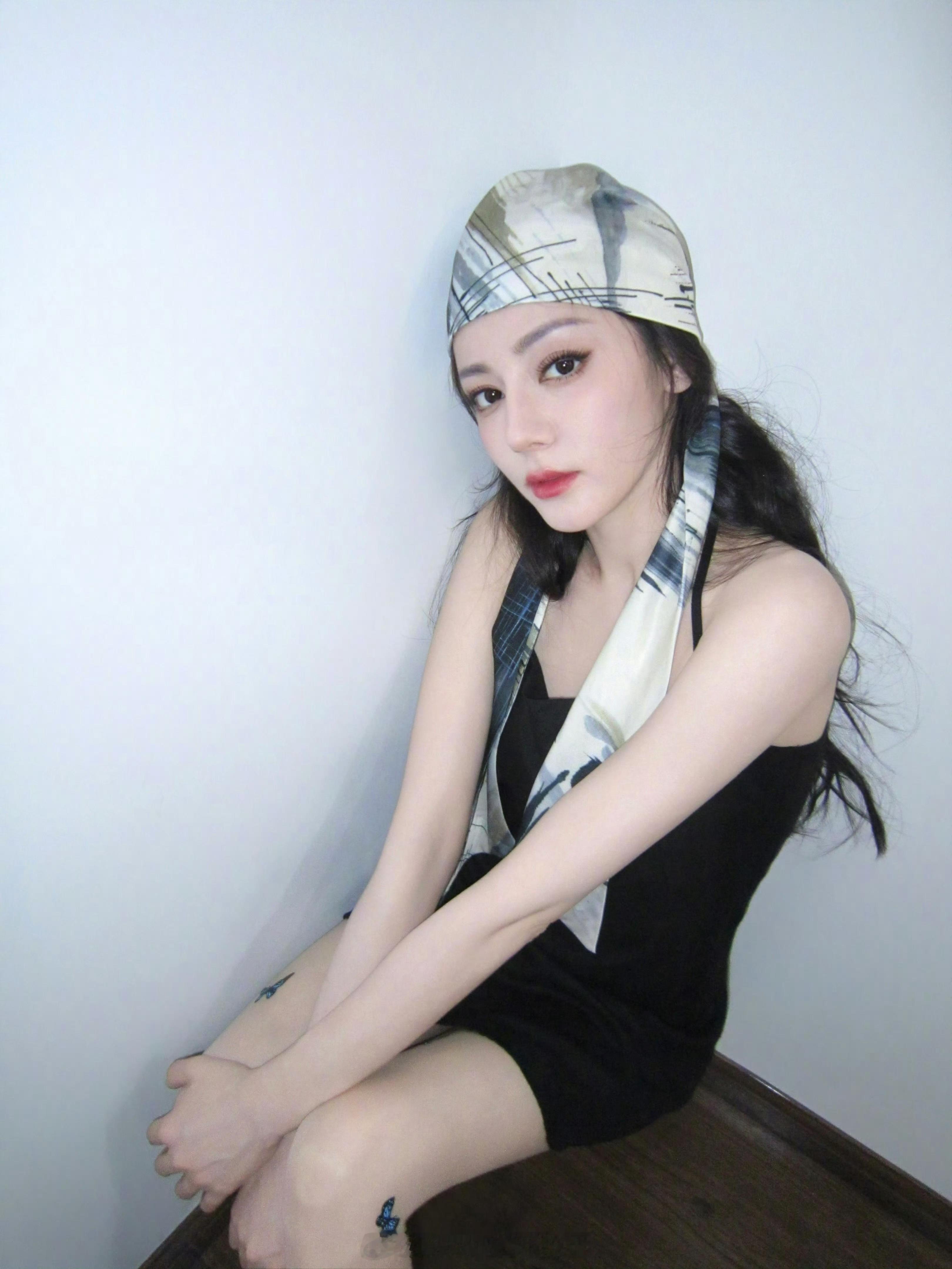 迪丽热巴丝袜造型​​​