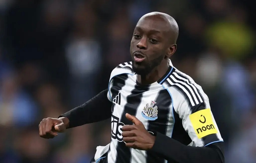 本赛季英超最失败的高价转会（5000万欧元以上）：纽卡的维萨5700万欧元买了上