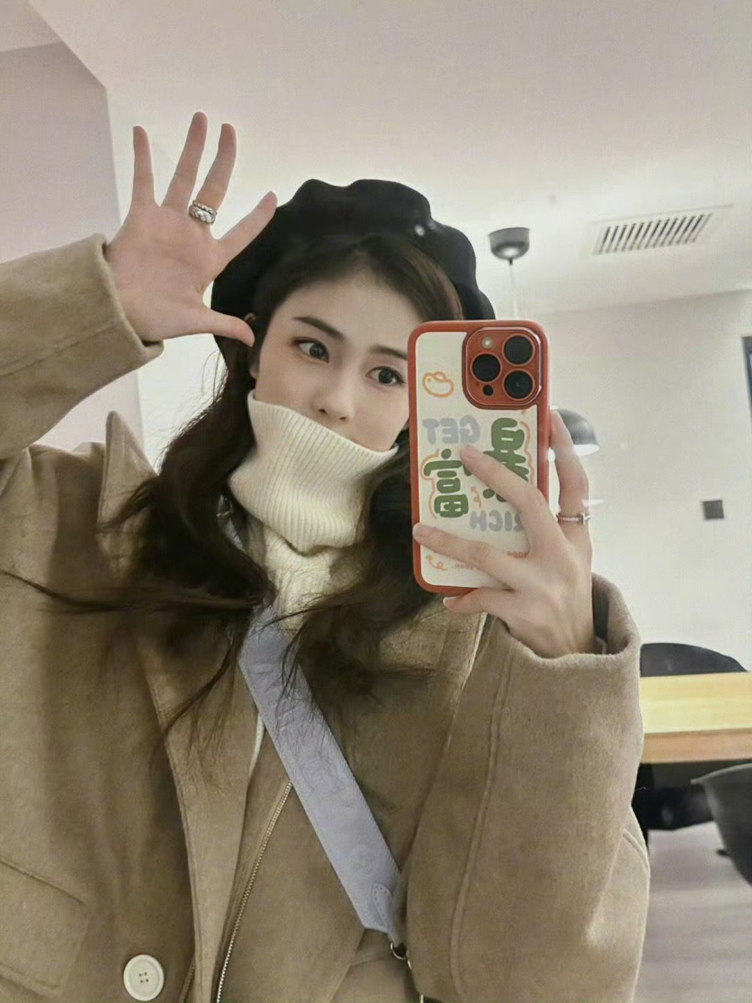白鹿RMB梦女我和白鹿唯一的共同点是的没错，只想暴富🤲​​​
