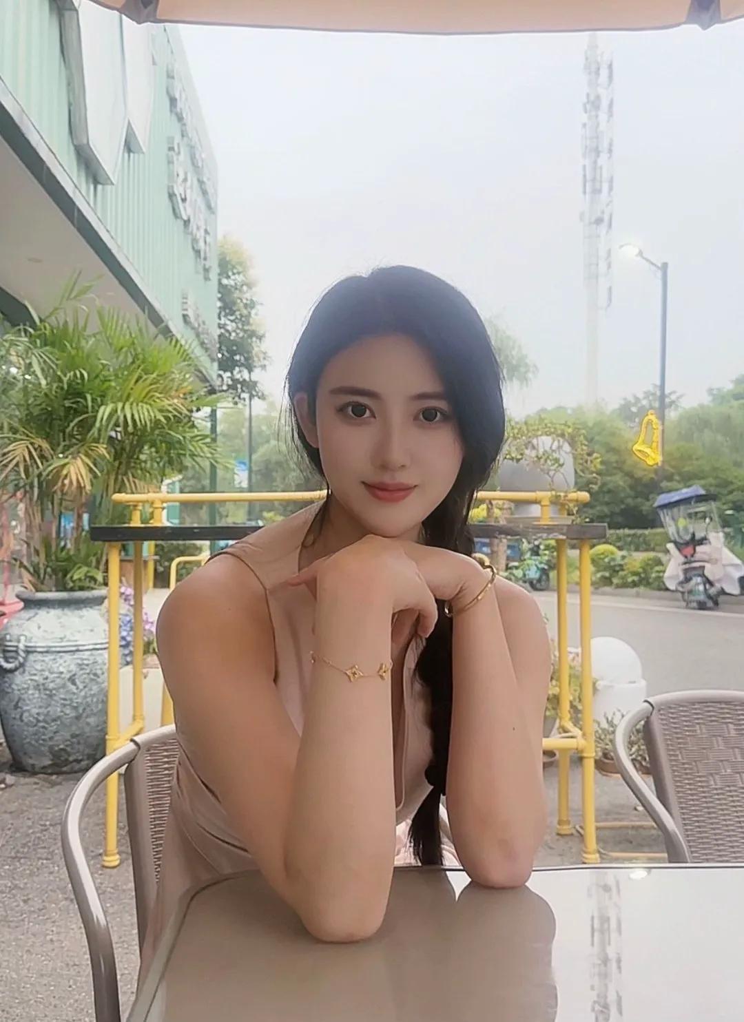 分享女神美图