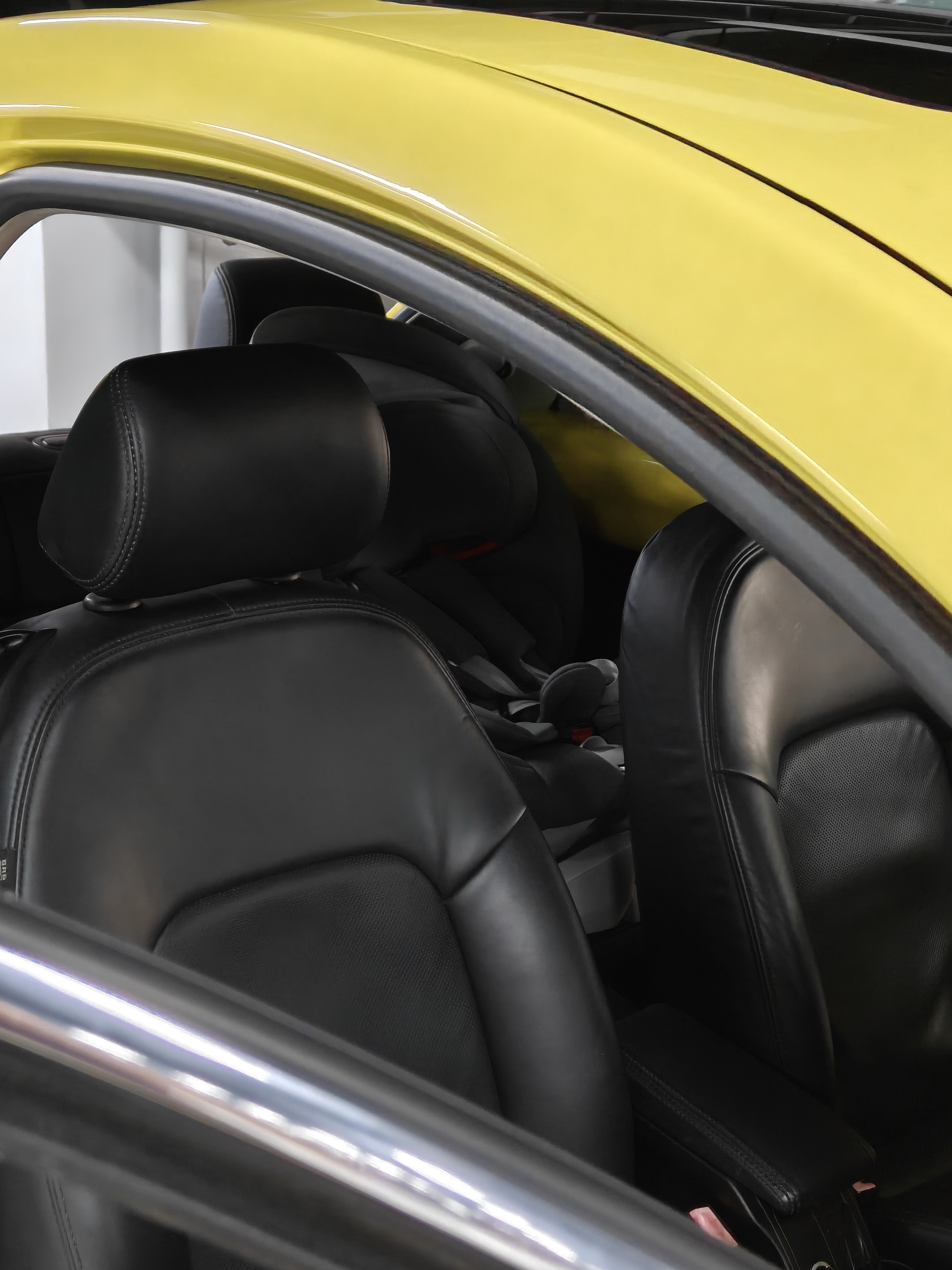 给二代虫子装安全座椅真的太折磨了CICI说