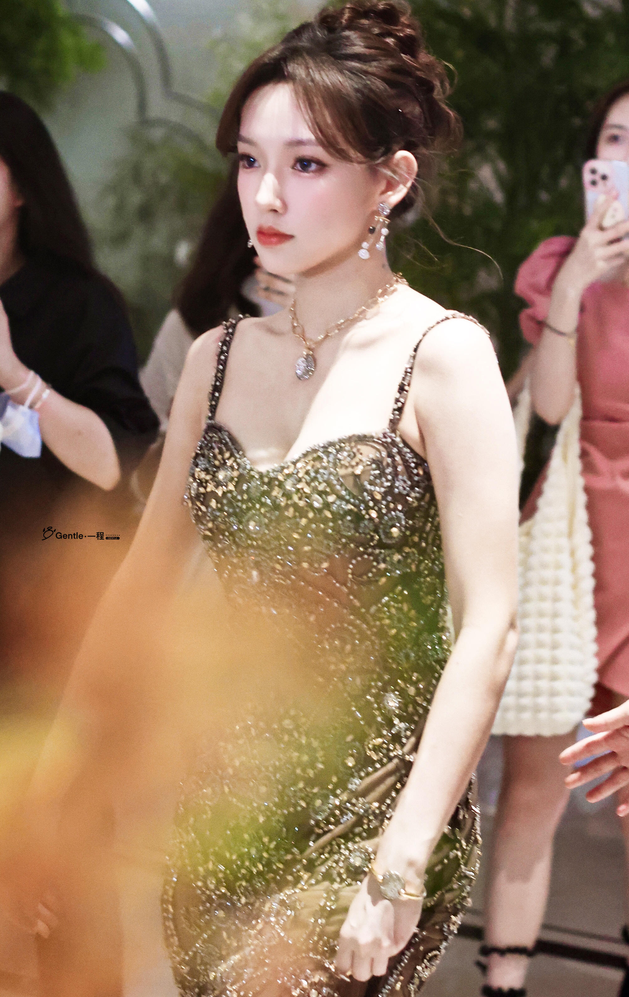 程潇美神降临