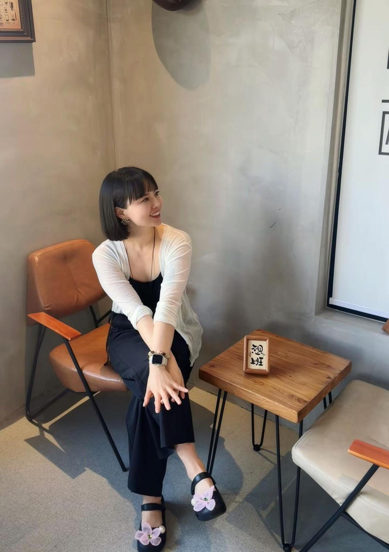 用一杯咖啡的时间、迎接2026最“6”的一天紫啧的黑芭蕾鞋也是穿上了🫡